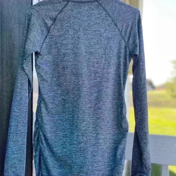 North Face Women's Small Pullover Thumb Holes Gray Quarter Zip Flash Dry - Picture 3 of 3